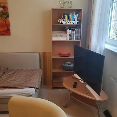 Apartament Lovely Souterrain