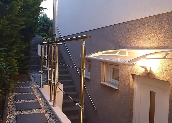 Lovely Souterrain Apartamento *