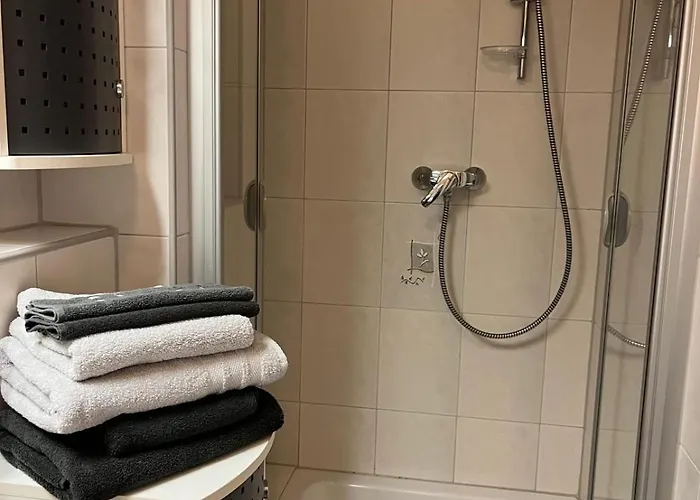 Lovely Souterrain شقة